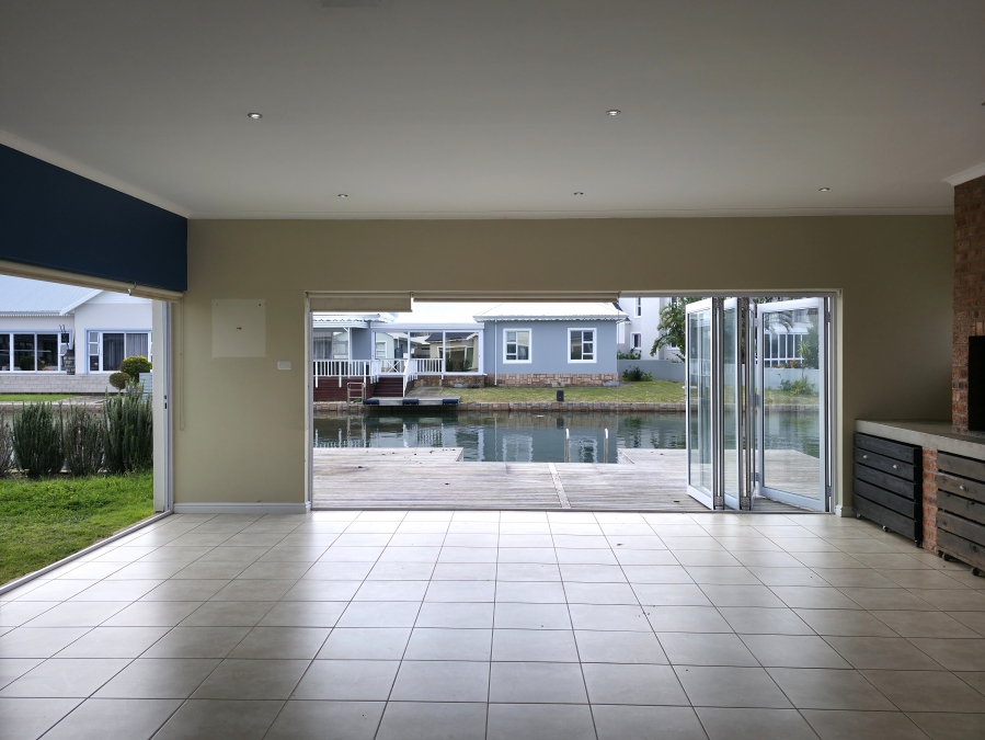 3 Bedroom Property for Sale in Marina Martinique Eastern Cape